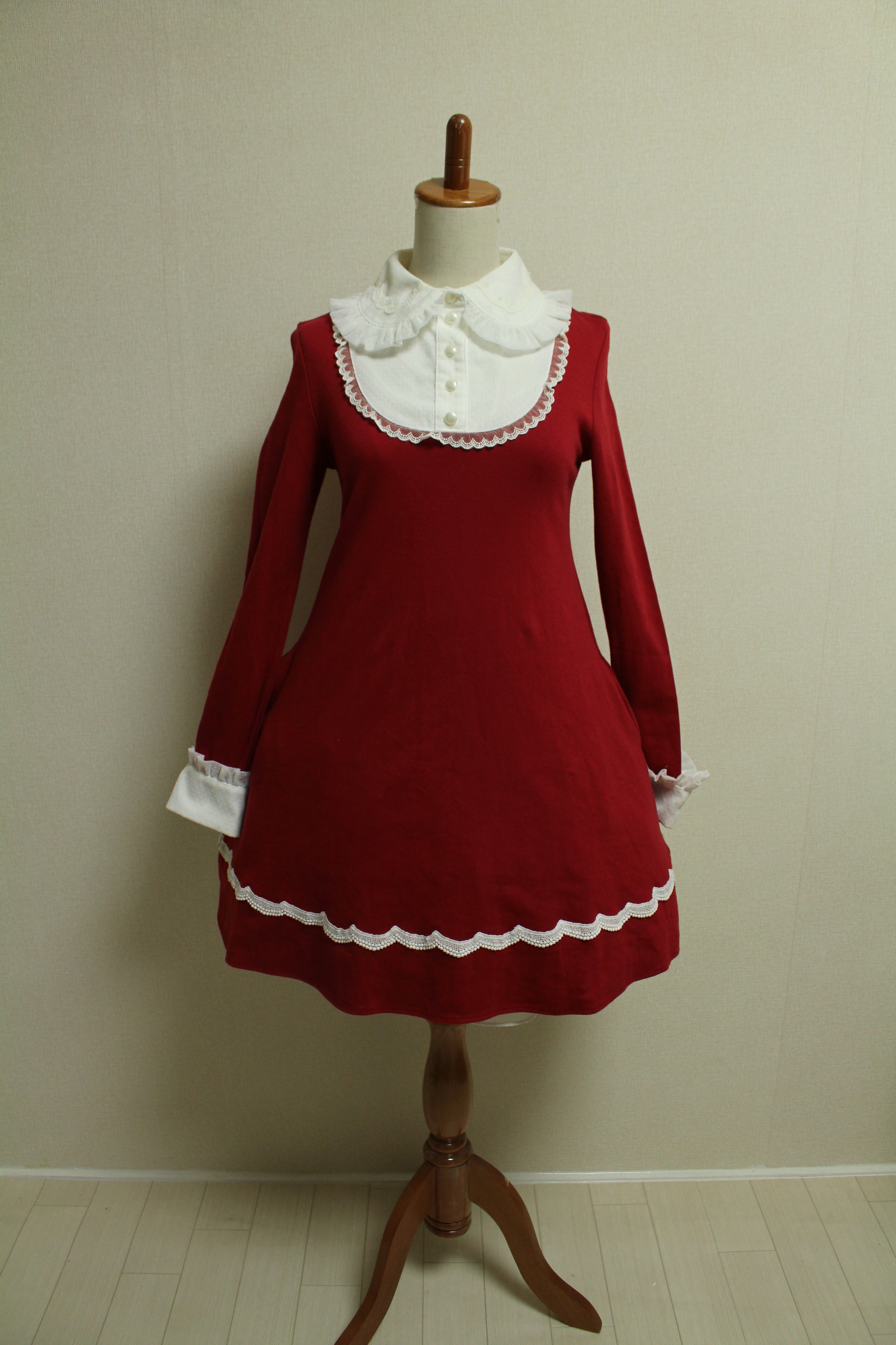 Angelic Pretty Dolly 丸襟カットワンピース