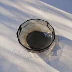 ブラックのガラス皿