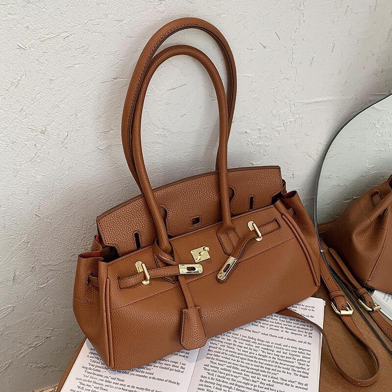 大容量バッグハンドバッグ2020人気の新しいトレンディなファッション野生のワンショルダー脇の下バッグネット赤ポータブルケリーバッグ Tiancai_Wing_Bag8652944