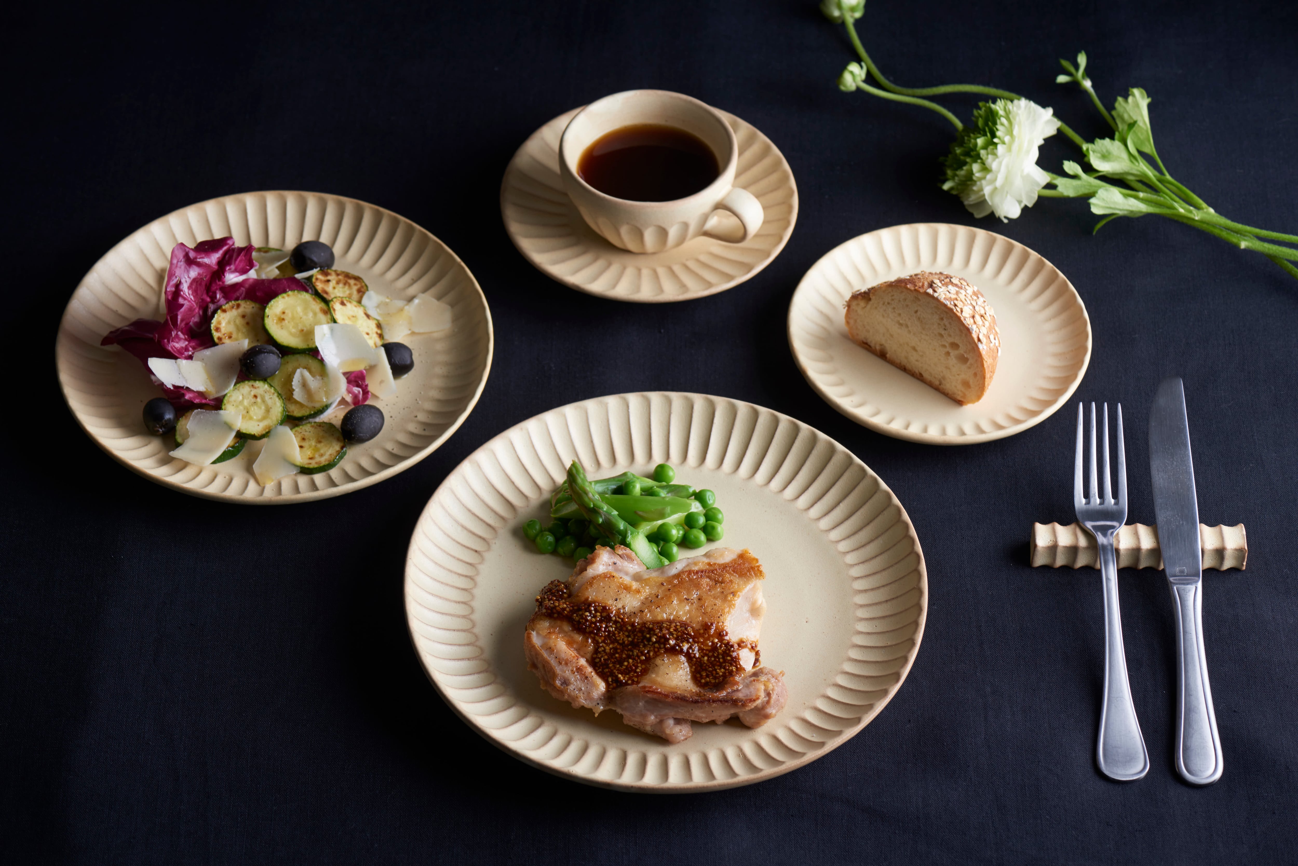 太しのぎ5寸皿（クリーム）