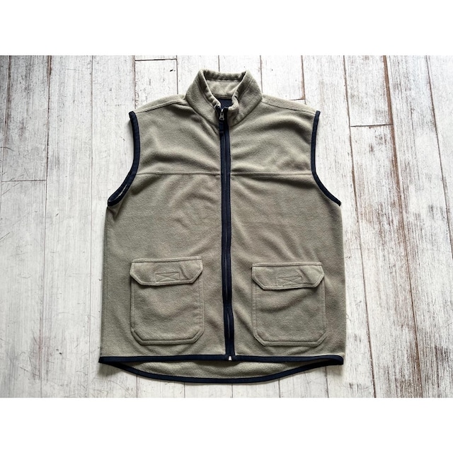 -GAP- 90s hi-neck fleece vest
