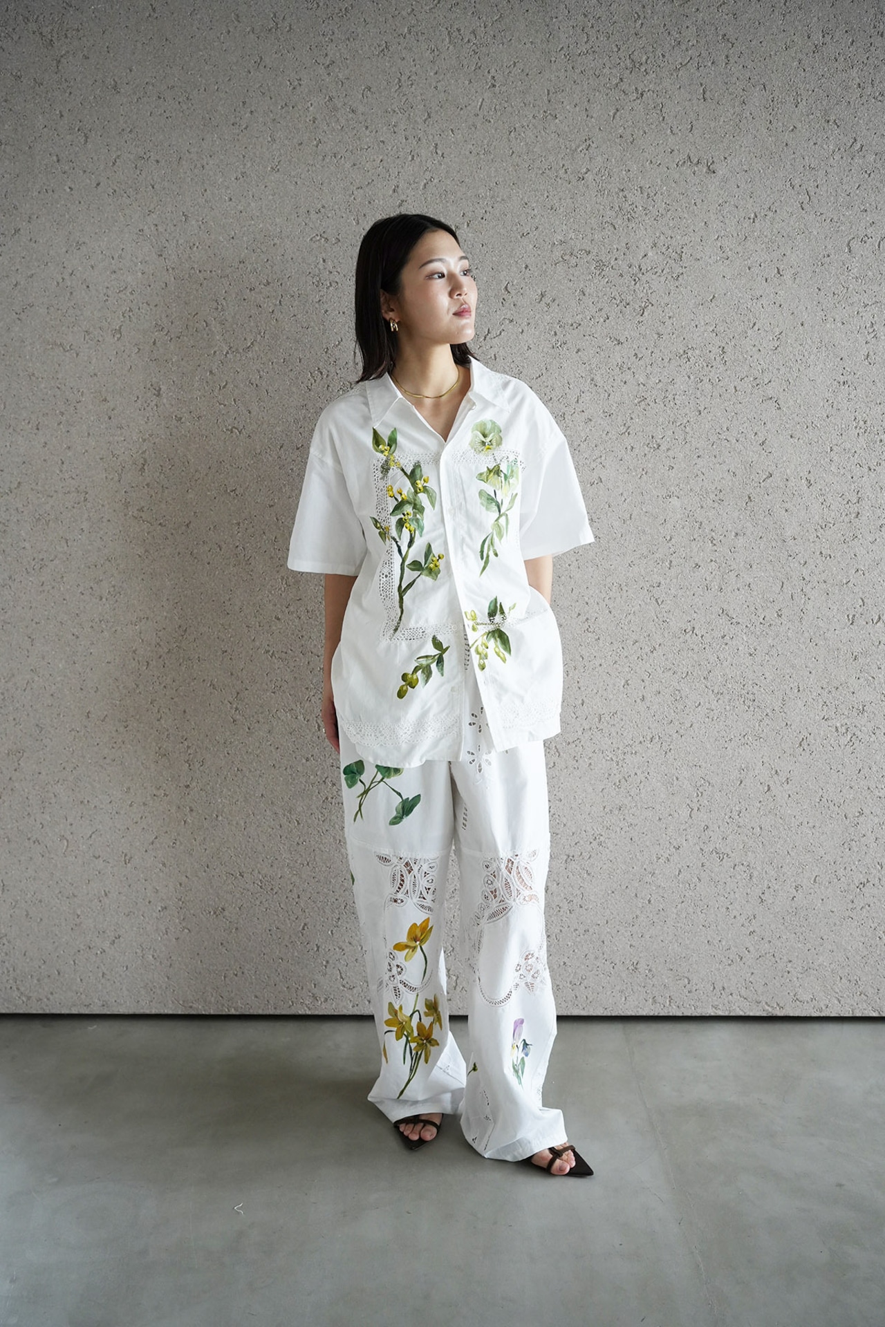 lace open collar shirt leaf
