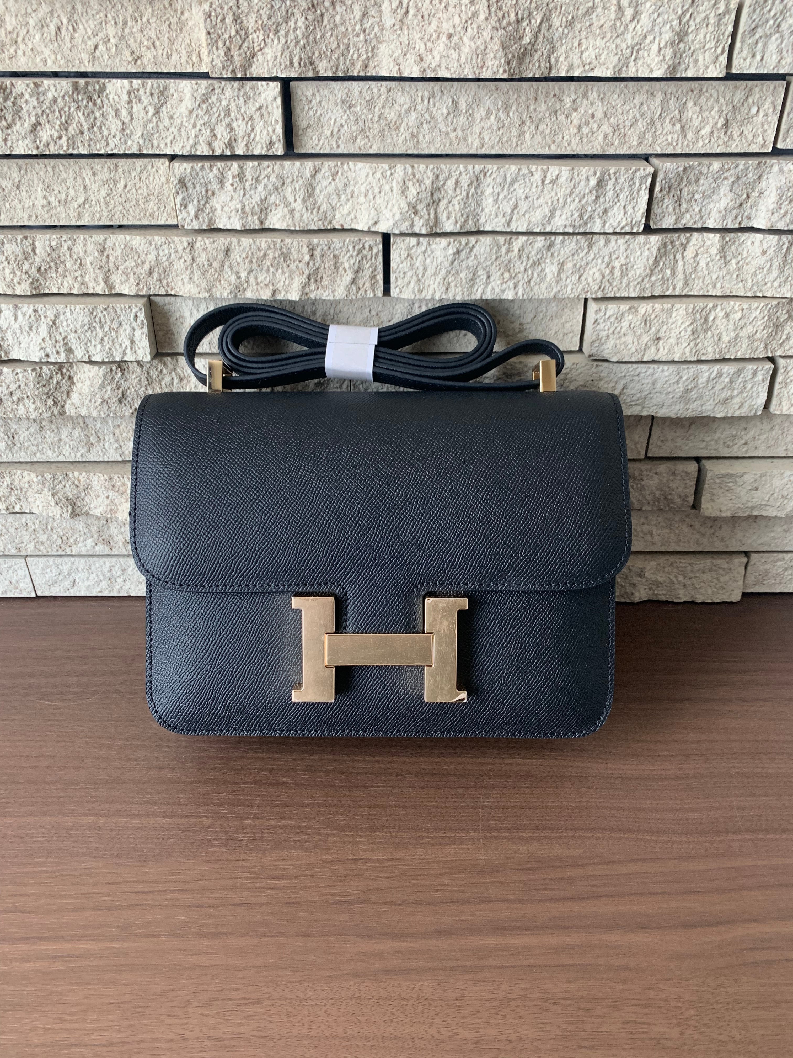H金具♡本革ショルダーバッグ24 ブラック | ELLY