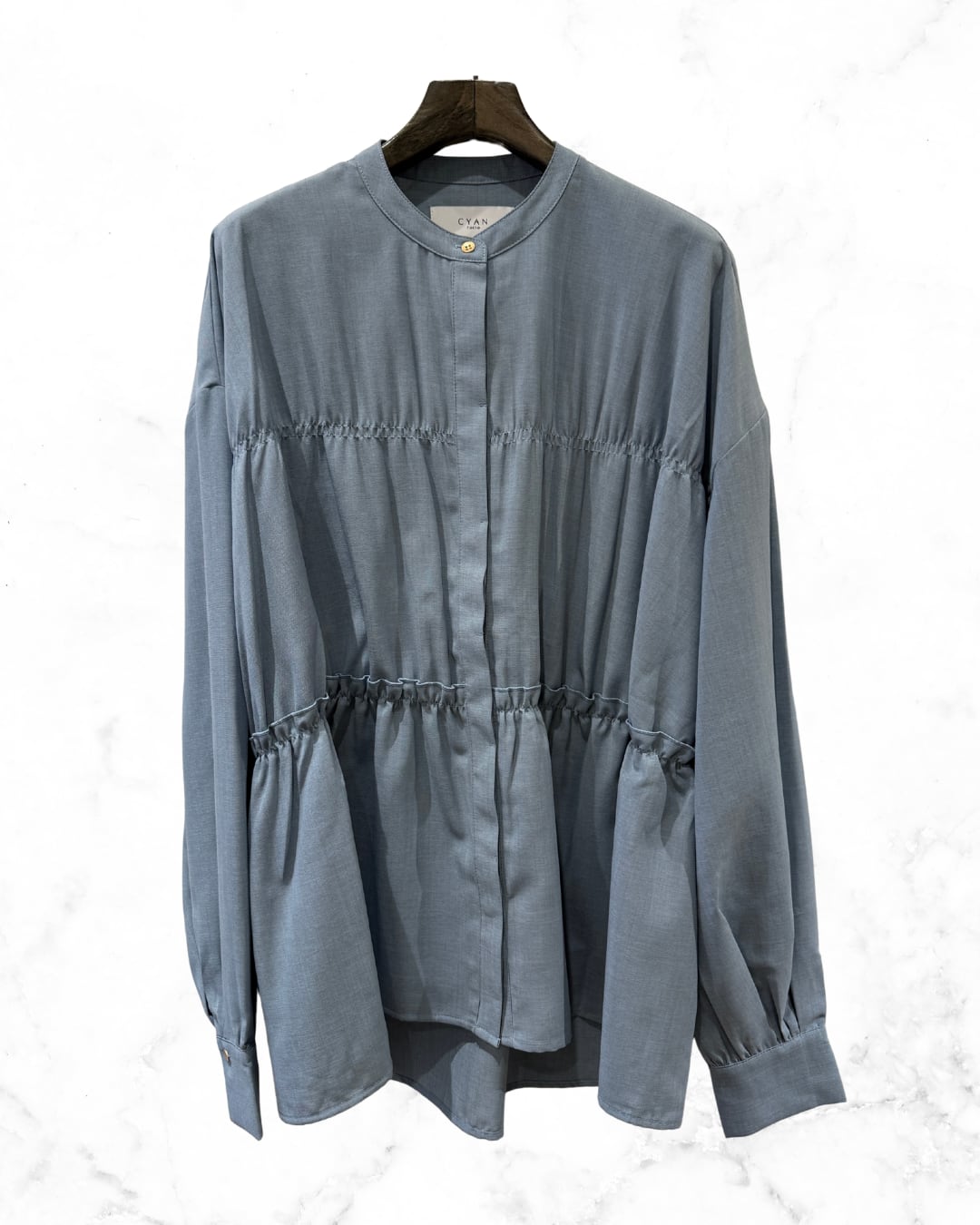 シャーリングティアードブラウス 507399 CYAN TOKYO  シアントーキョー