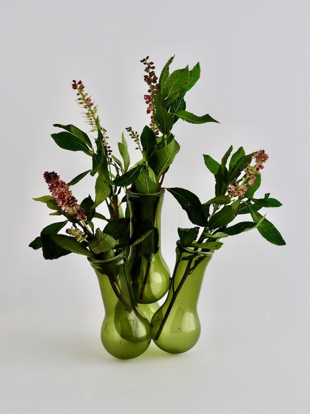 マルチホールベース グリーン S｜Multi Hole Glass Vase Green S