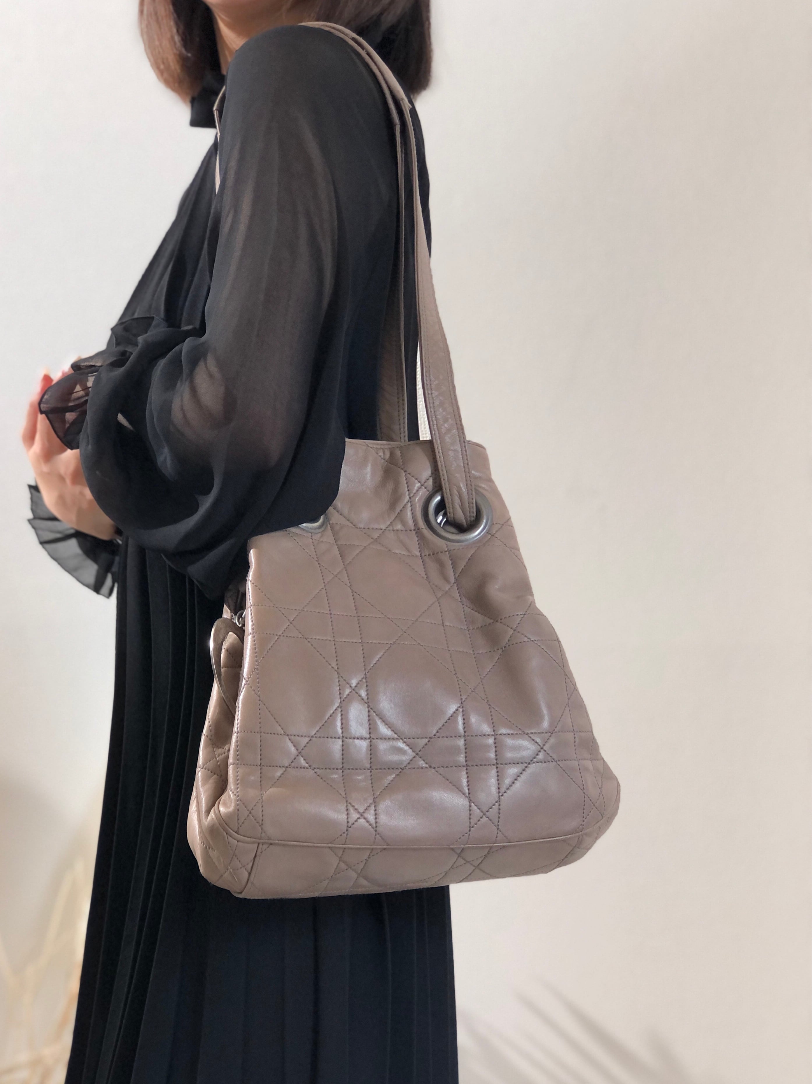 Christian Dior クリスチャン ディオール カナージュ Dモチーフ 巾着