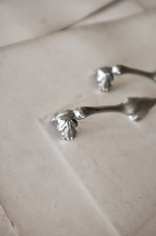 30s フランス 黙想する動物たちとアールデコ的カトラリーレスト 鷺さんと蛙さんa アンティーク