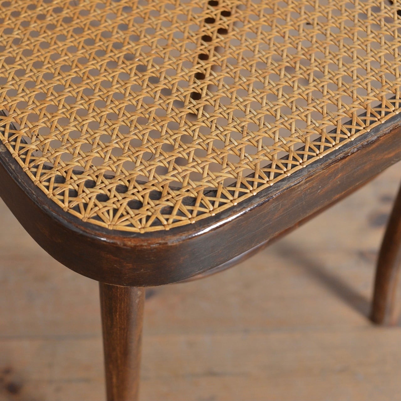 yot 座面張替 ベントウッドチェア① 曲木 椅子 イス アンティーク yot 座面張替 ベントウッドチェア① 曲木 椅子 イス