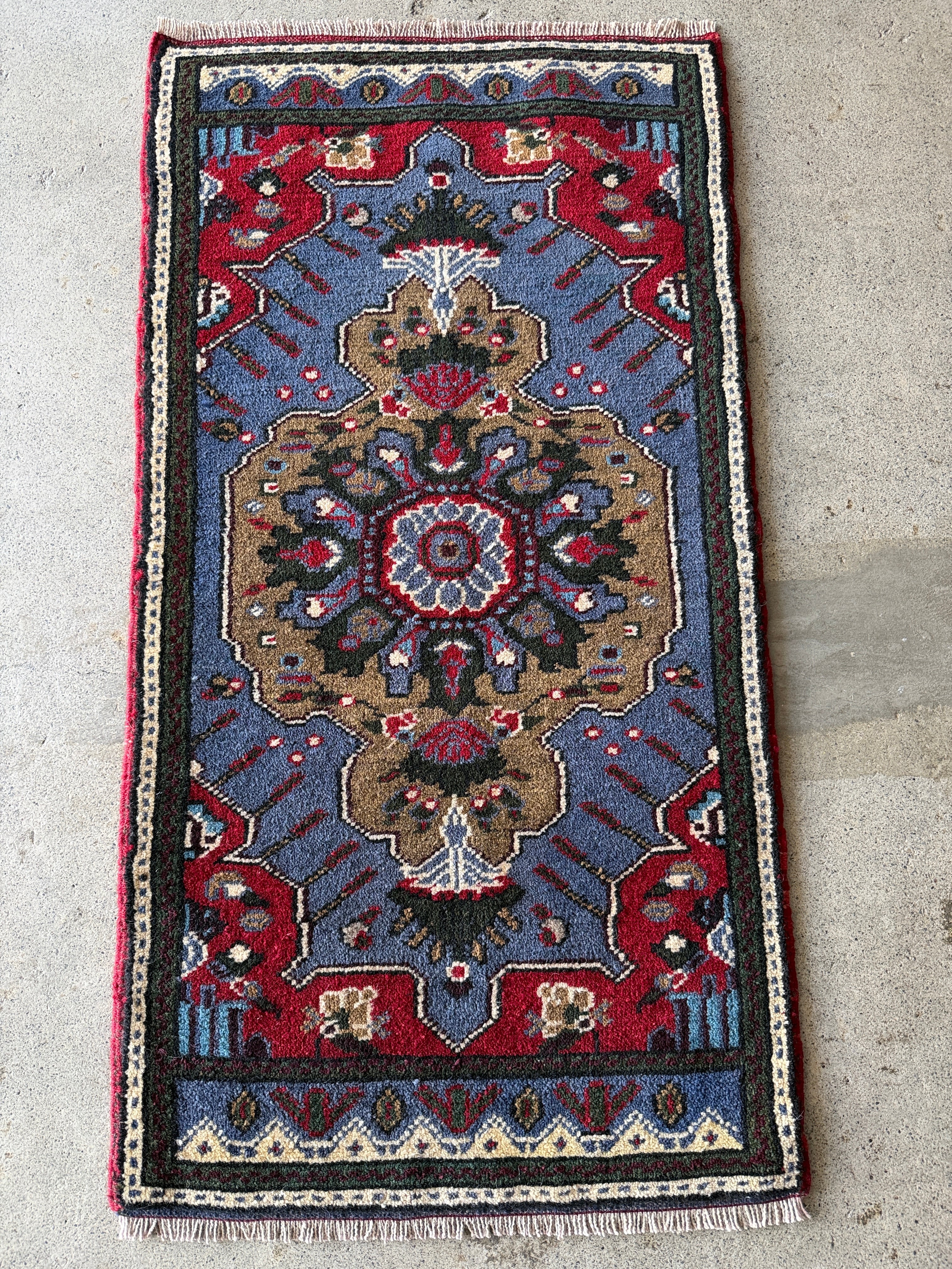 Antiques&Crafts880