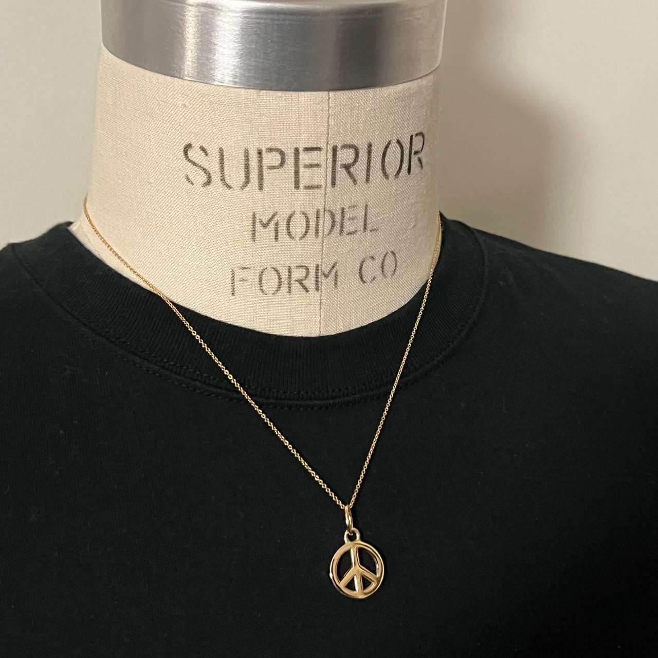 OLD TIFFANY & CO. Peace Sign 18K Gold Charm Necklace | オールド