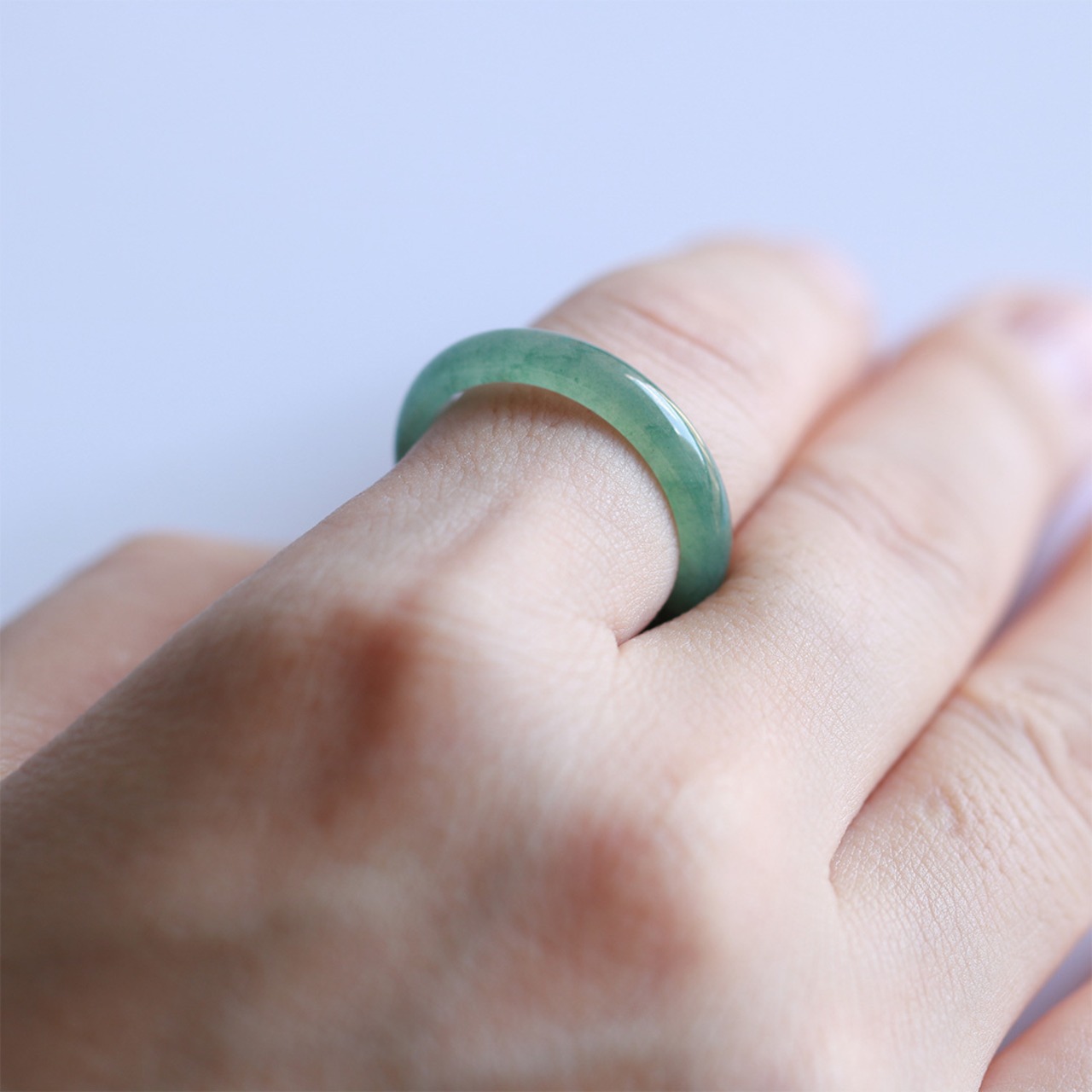 【16号】グアテマラ翡翠リング！ 細めくりぬき甲丸リング A貨翡翠 jd_rg1477