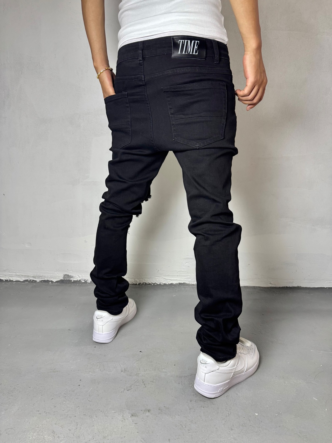 存在感設計｜削らず主張するソードストレッチデニム(D00002)