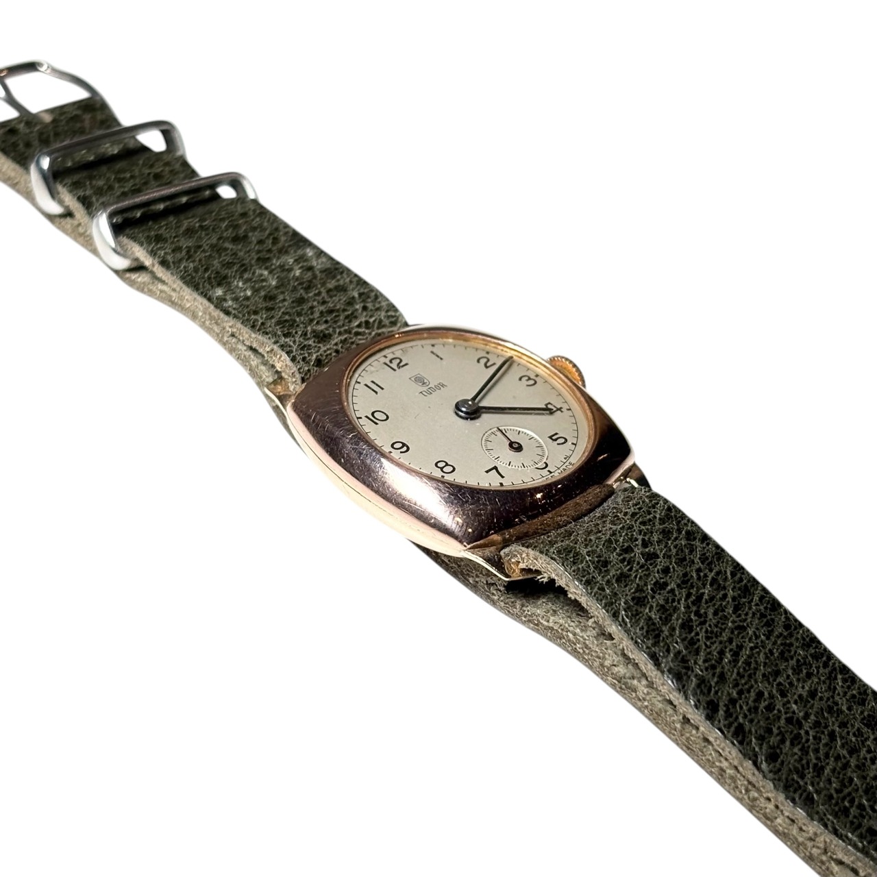 vintage TUDOR 9ct gold manual winding watch