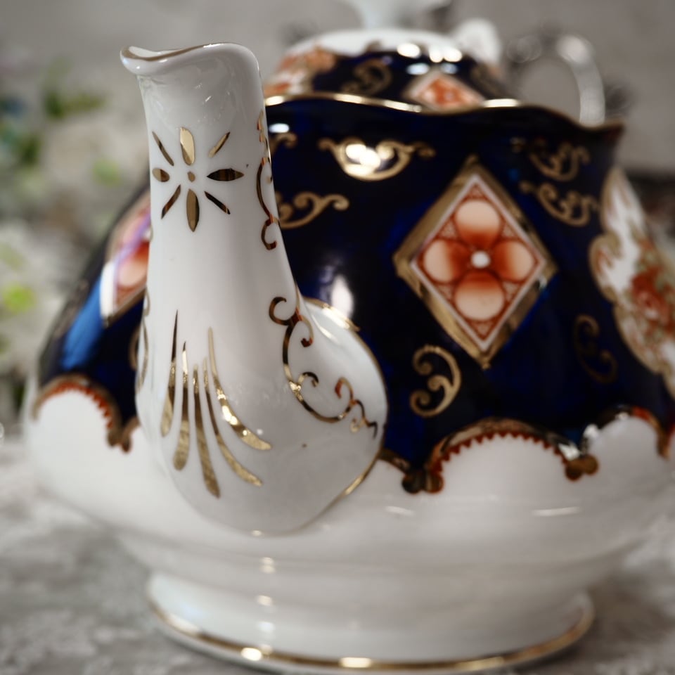 美品 英国ロイヤルアルバート エアルーム 希少 ティーポット F1 