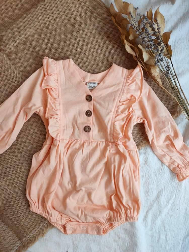 Boho baby/Ara long romper 6m～2Yウッドボタン/コットンフレアロンパース♡