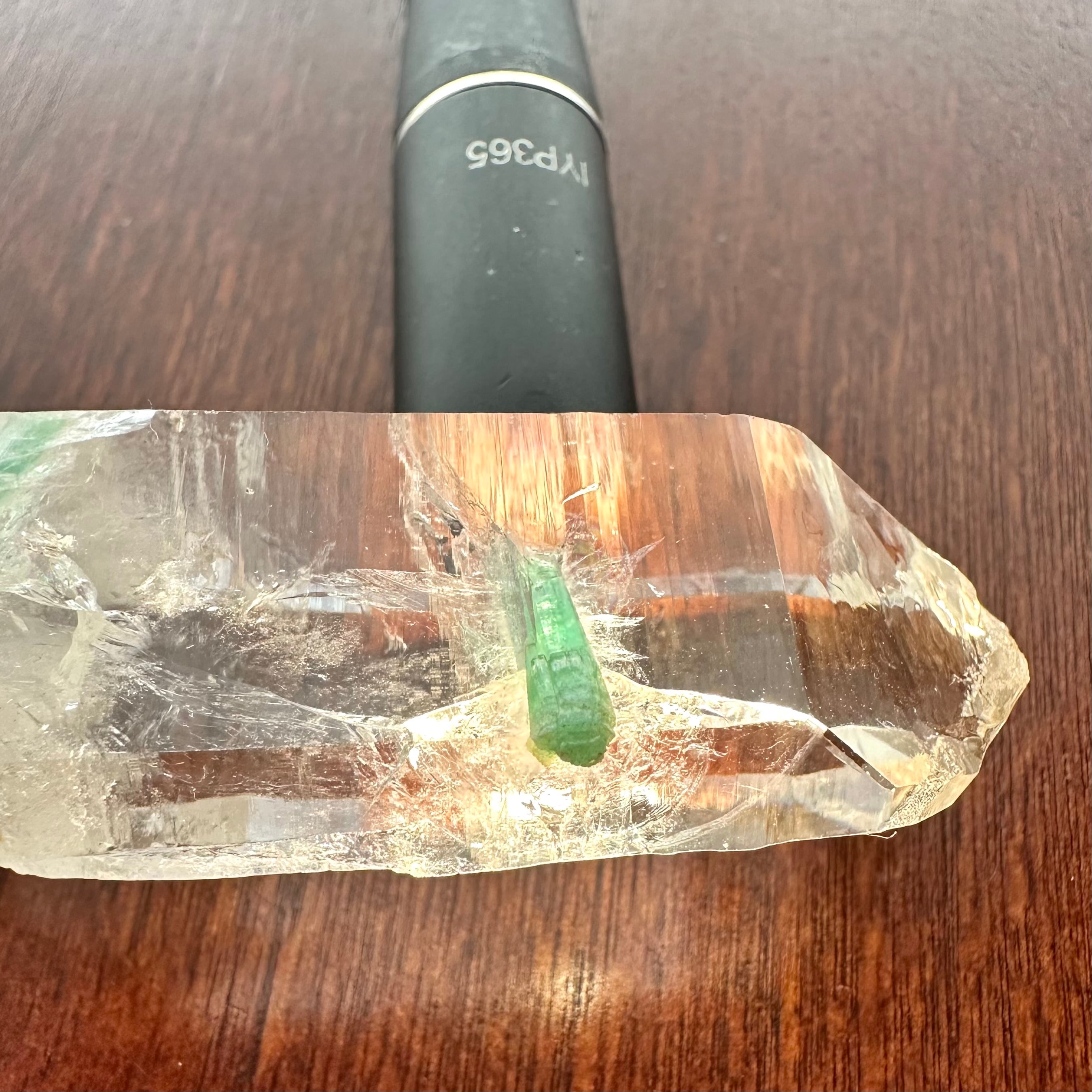 エメラルド / クォーツ【Emerald with Quartz】アフガニスタン産