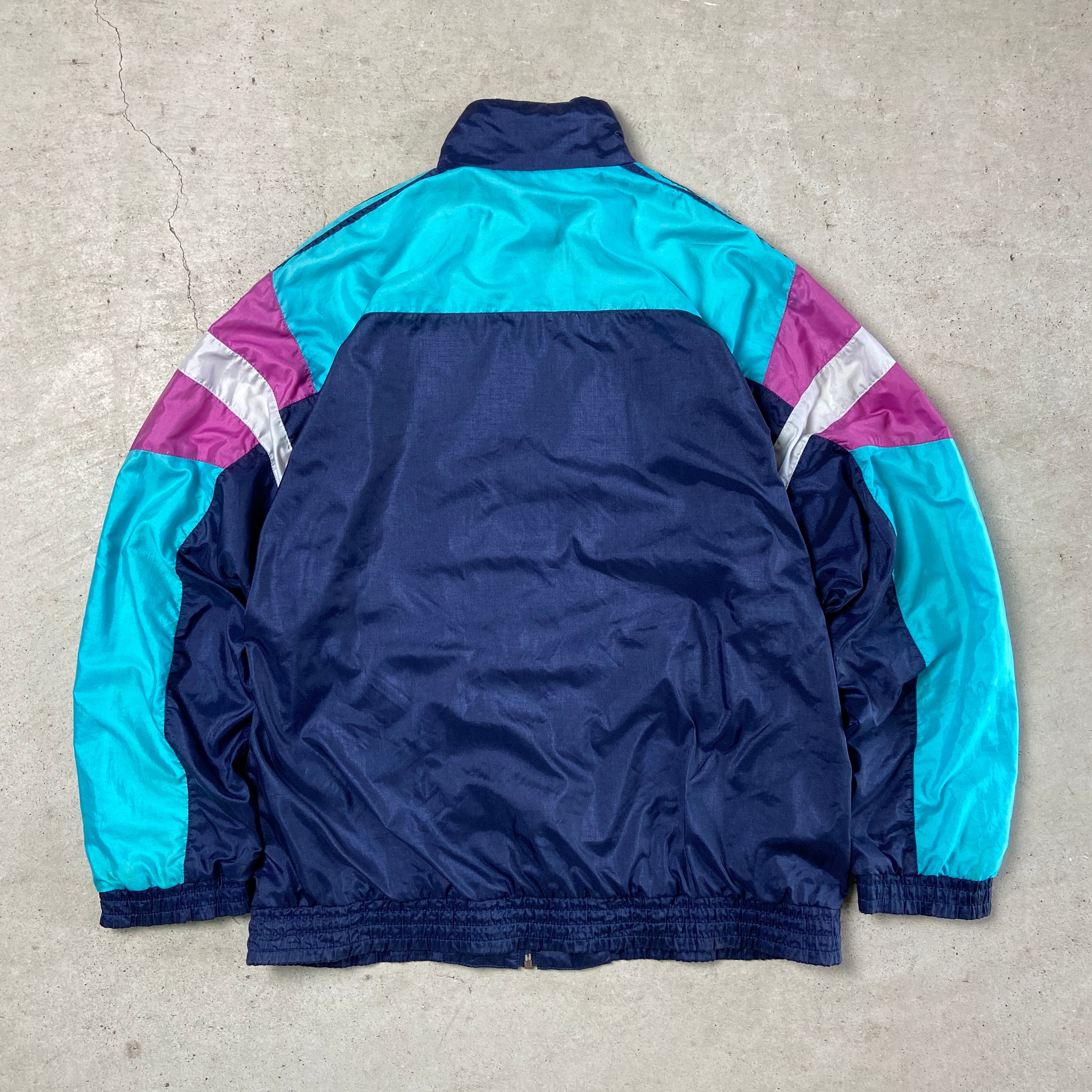 【フランス購入】80s adidas  ナイロンジャケット　ネイビー　太アーム