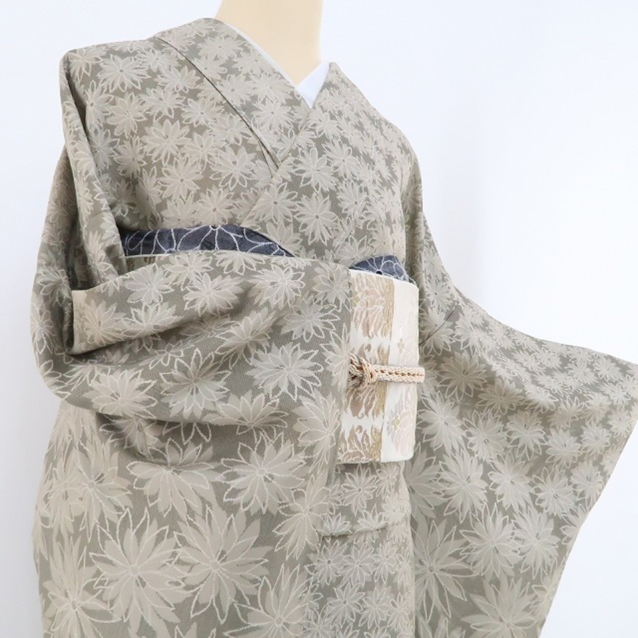 逸品】⭐️新潟県伝統工芸品⭐️【十日町紬】⭐️手引真綿⭐️草木染 