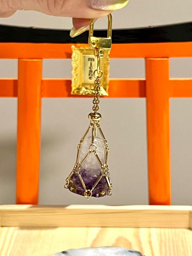 紫晶六福盛塩守（ししょうろっぷくもりじおまもり）― 塩と紫晶で清め、六方から福を招く携帯できる盛り塩守 ―