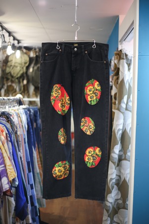 “Remake” Black Lee jeans × Flower print fabric