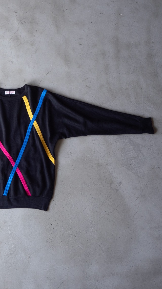 "Young stuff" '90s vintage Multi color line sweat