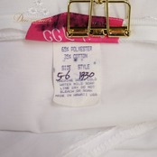 フラダンス 衣装 ワンピース ドレス ホワイト系 CC Fashions ハワイ製 かわいい 刺繍 レース 花柄 フレア ワンカラー オールホワイト ノースリーブ 大人っぽい さわやか 軽やか 上品 透け感 白 フラ ダンス レッスン 練習 フラダンス衣装 ハワイ製 大人用 ドレス ワンピース おしゃれ 衣装 レディース フレアドレス 白ドレス お呼ばれ 刺繍ドレス