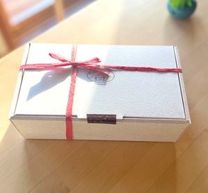 ギフトラッピング　箱入り100gx3