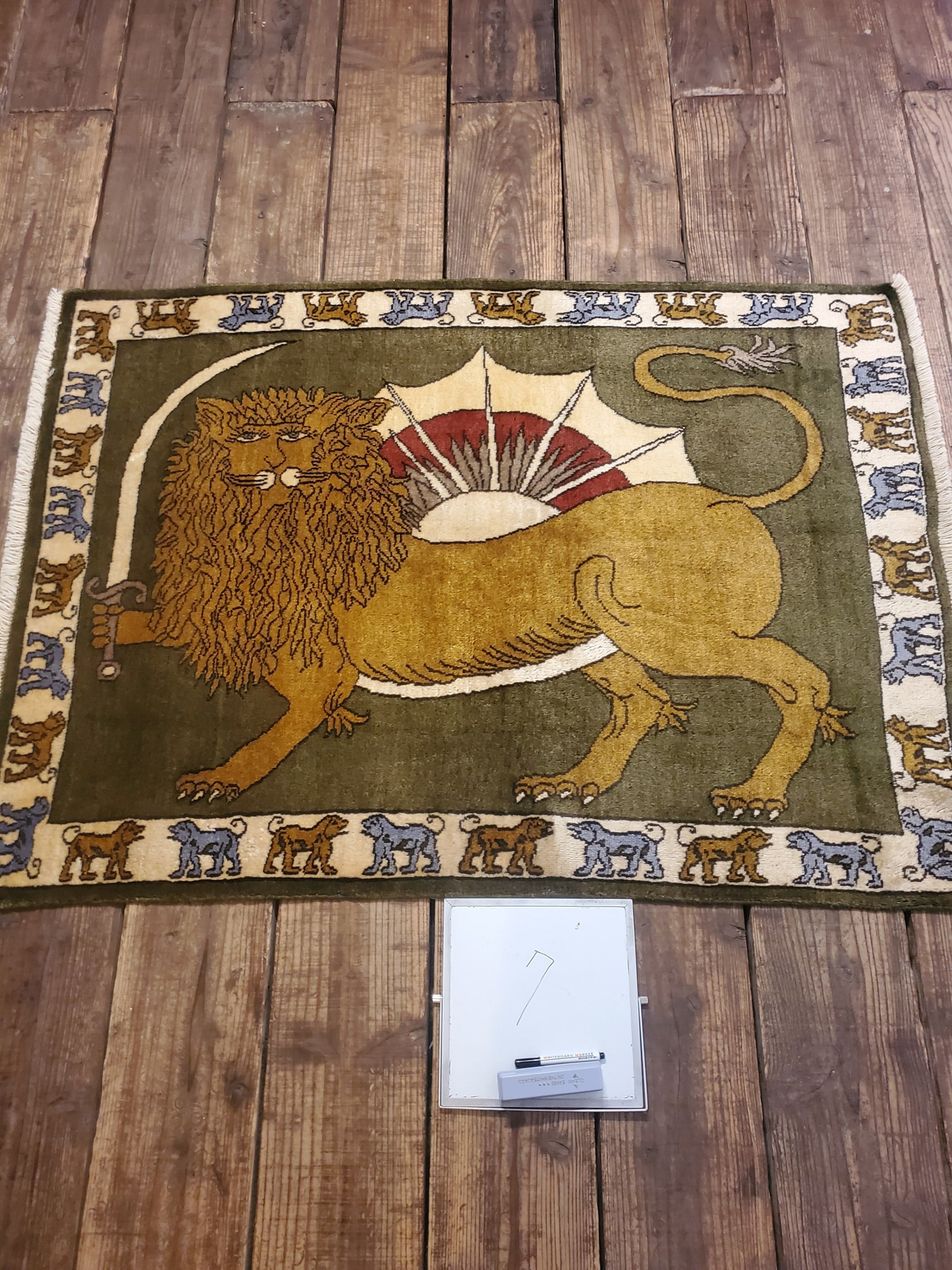 ライオンラグ・ギャッベ(総じてネコ科) | ギャッベ先輩の店 gabbeh.life