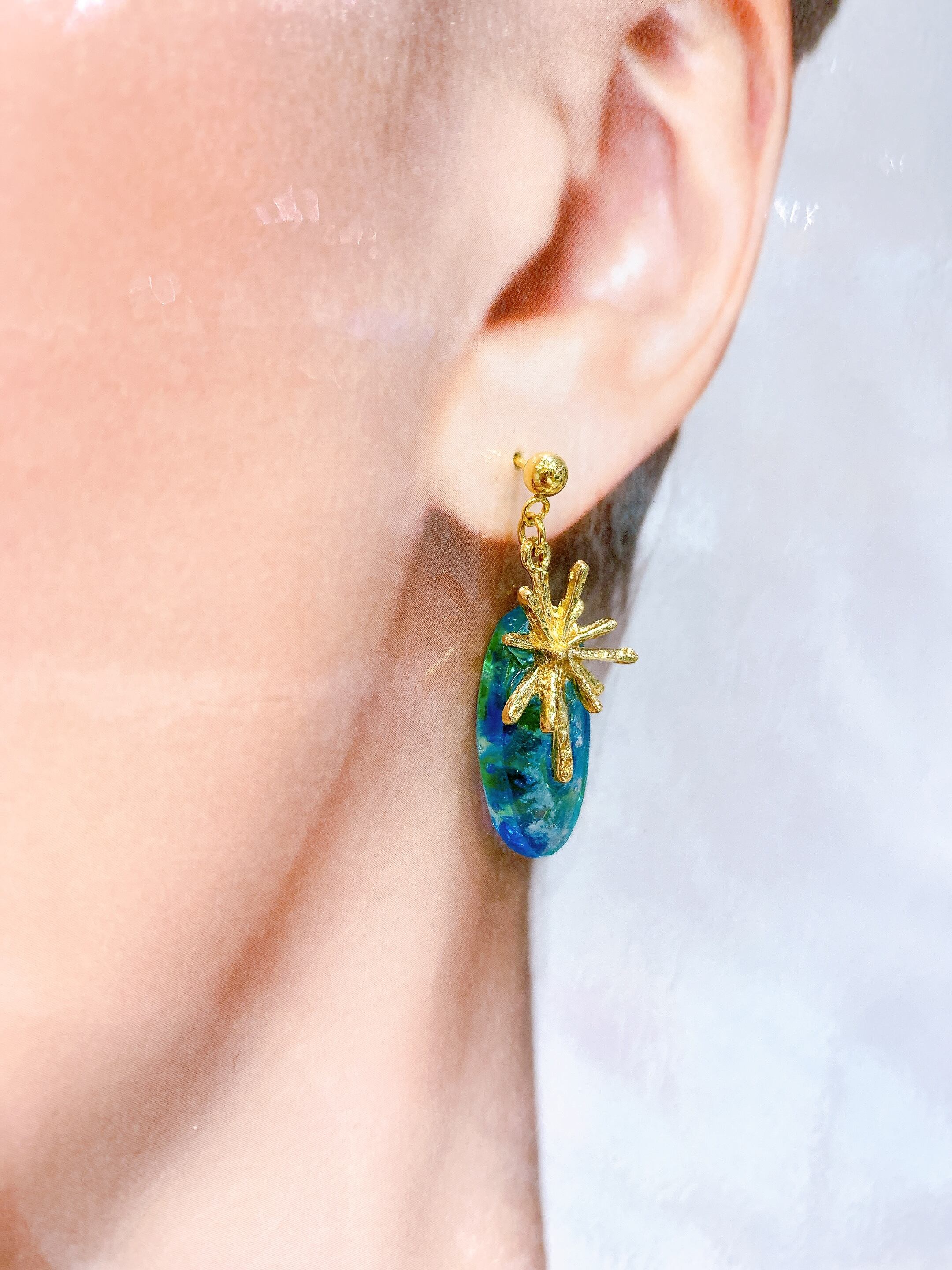 琉球ガラスまーす入りピアス（T-A17-51）①.② | tete by okinawa