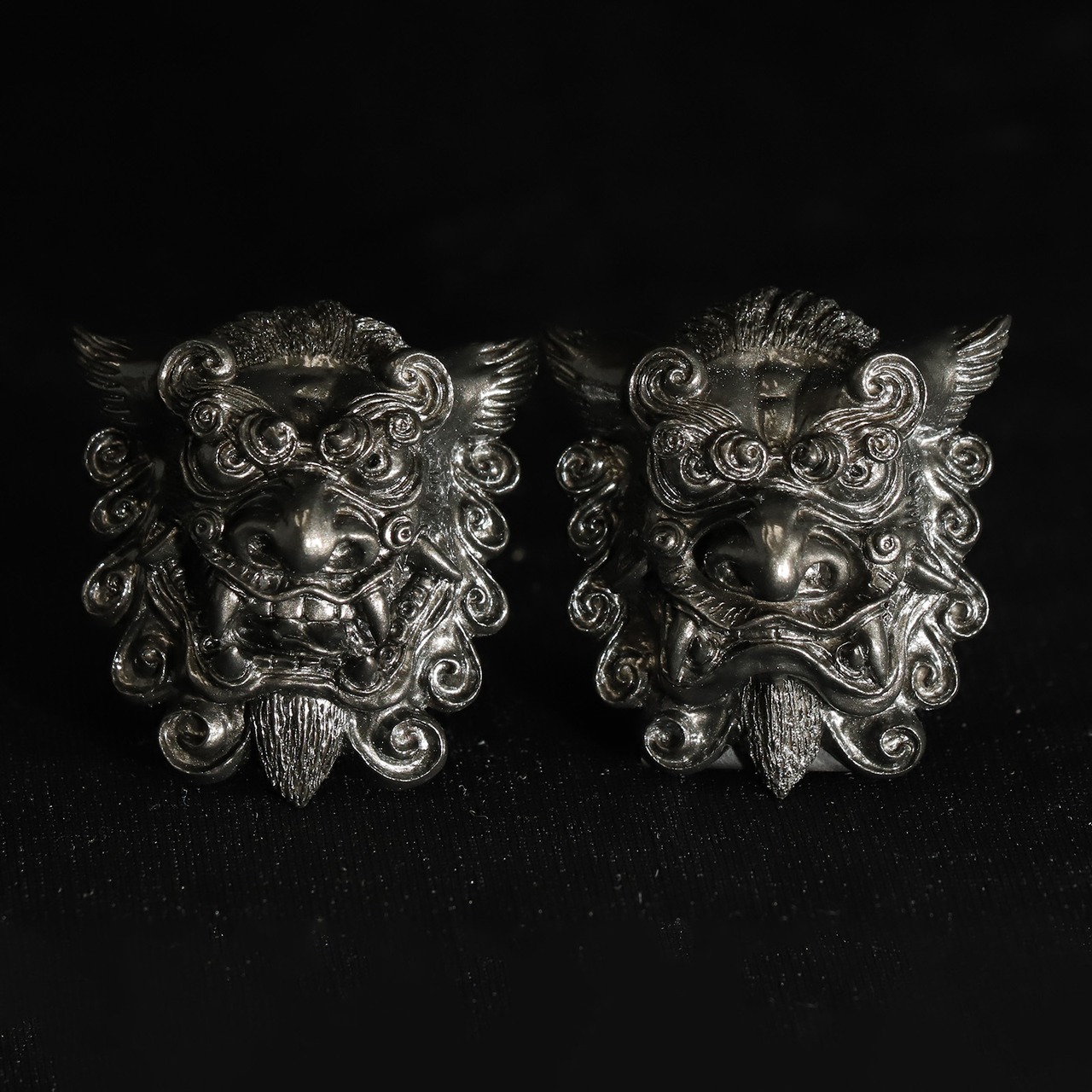 獅子狛犬 「吽」 NumberBolt /黒鉄