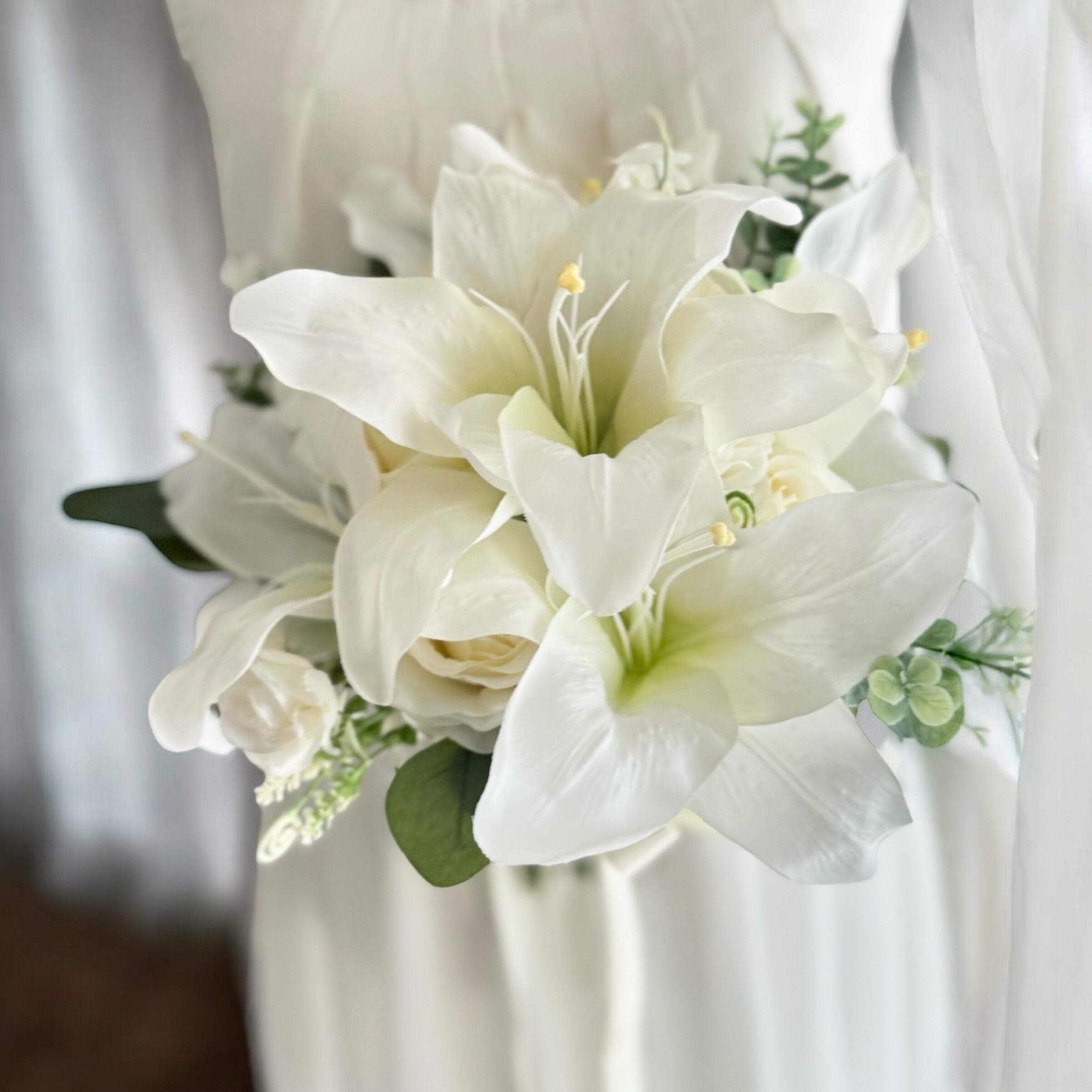 カサブランカクラッチブーケブートニア