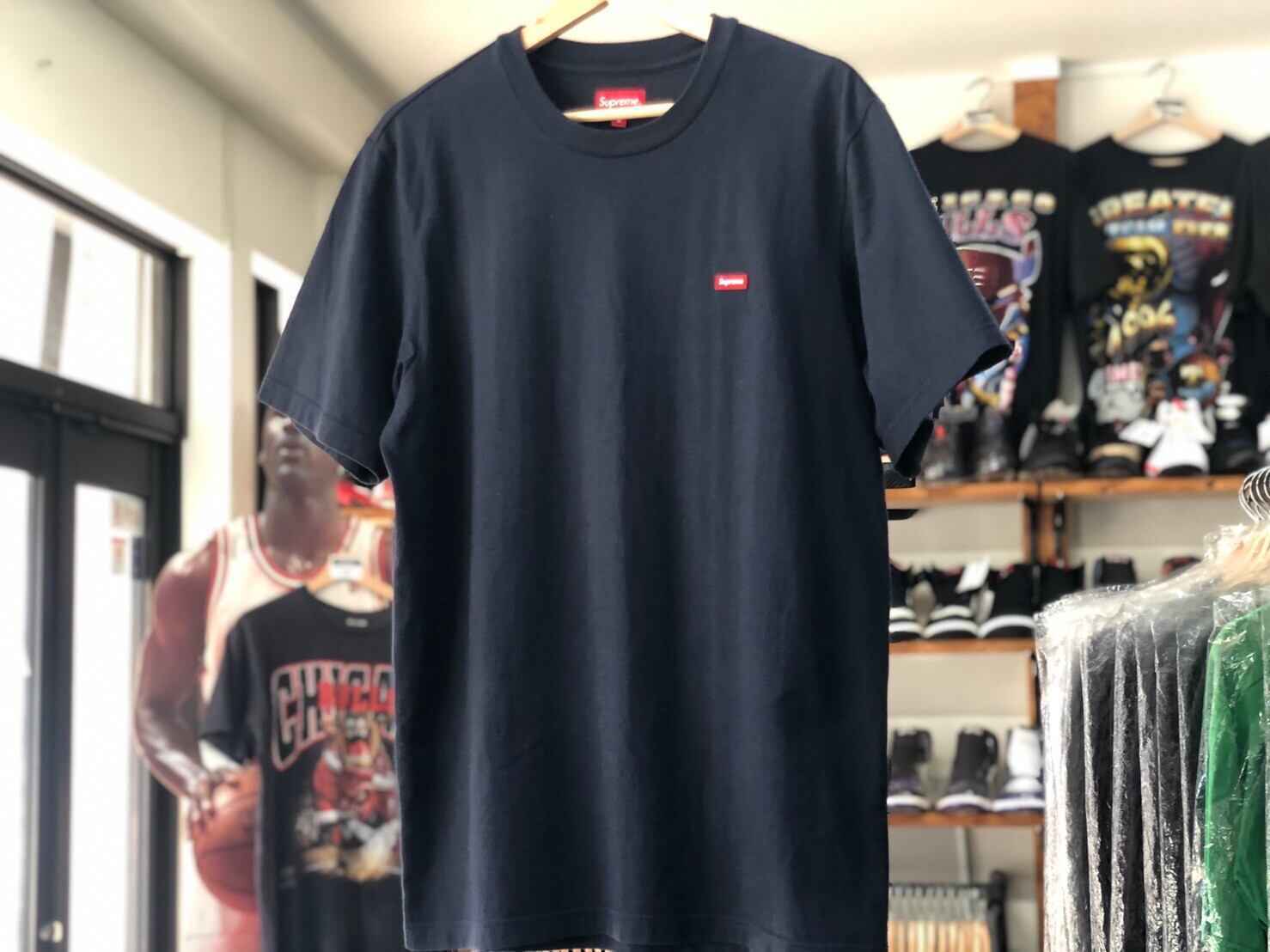 Supreme SMALL BOX TEE NAVY MEDIUM 25JH8030 | BRAND BUYERS OSAKA 