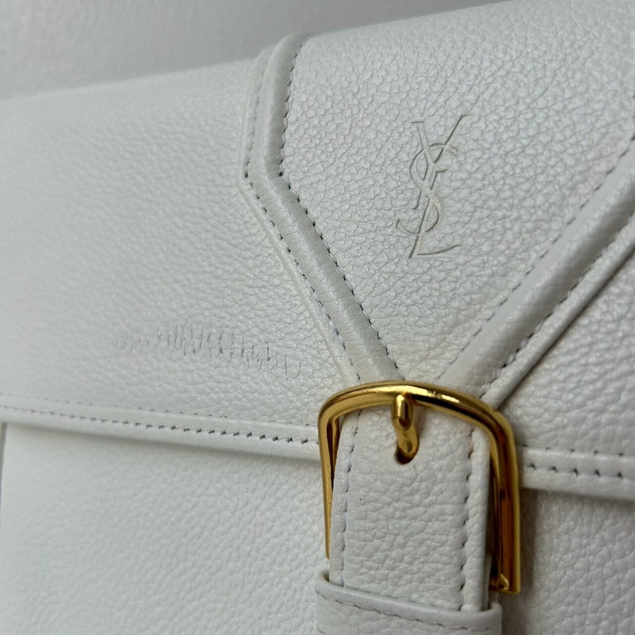 vintage YVES SAINT LAURENT(イヴ・サンローラン）ショルダーバッグ