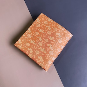 表千家流唐物帛紗　雲花唐草文（ｻｰﾓﾝﾋﾟﾝｸ）