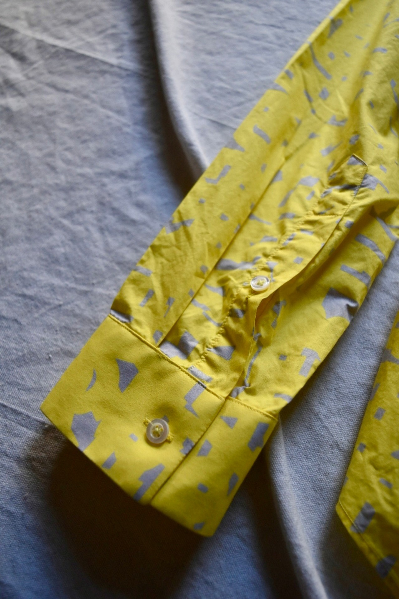 "JIL SANDER" Yellow art shirt
