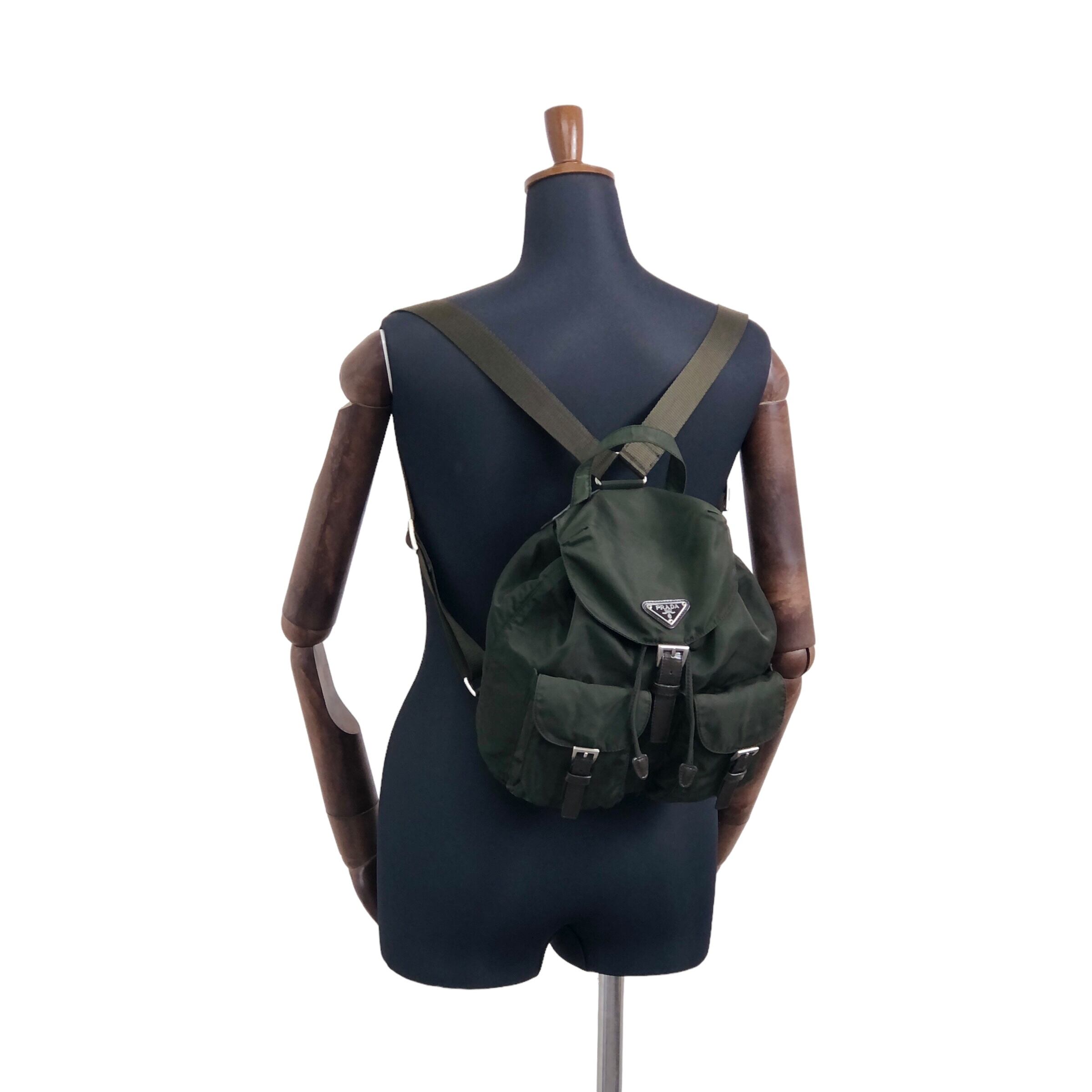 PRADA プラダ バックパック カーキ トライアングルロゴ ナイロン