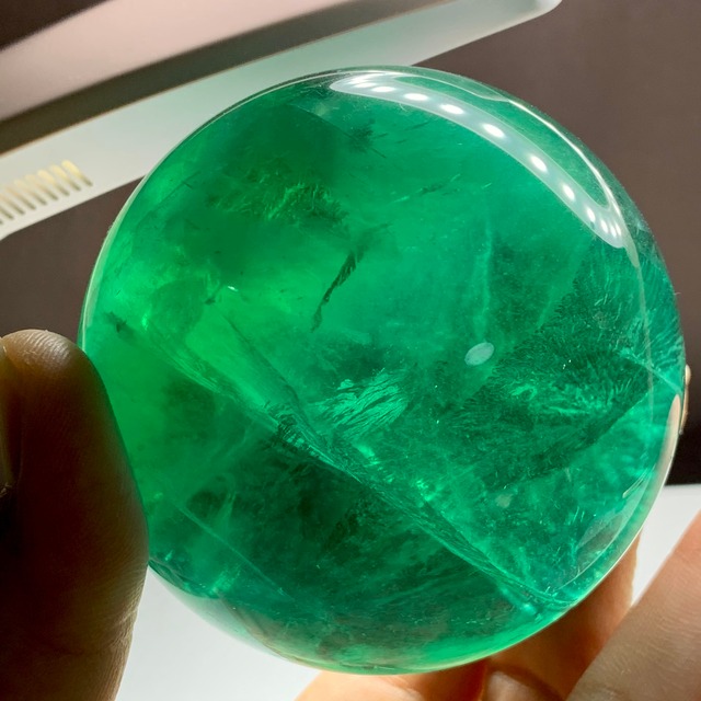 m06.虹が美しいレインボー✩ディープグリーンフローライトスフィア