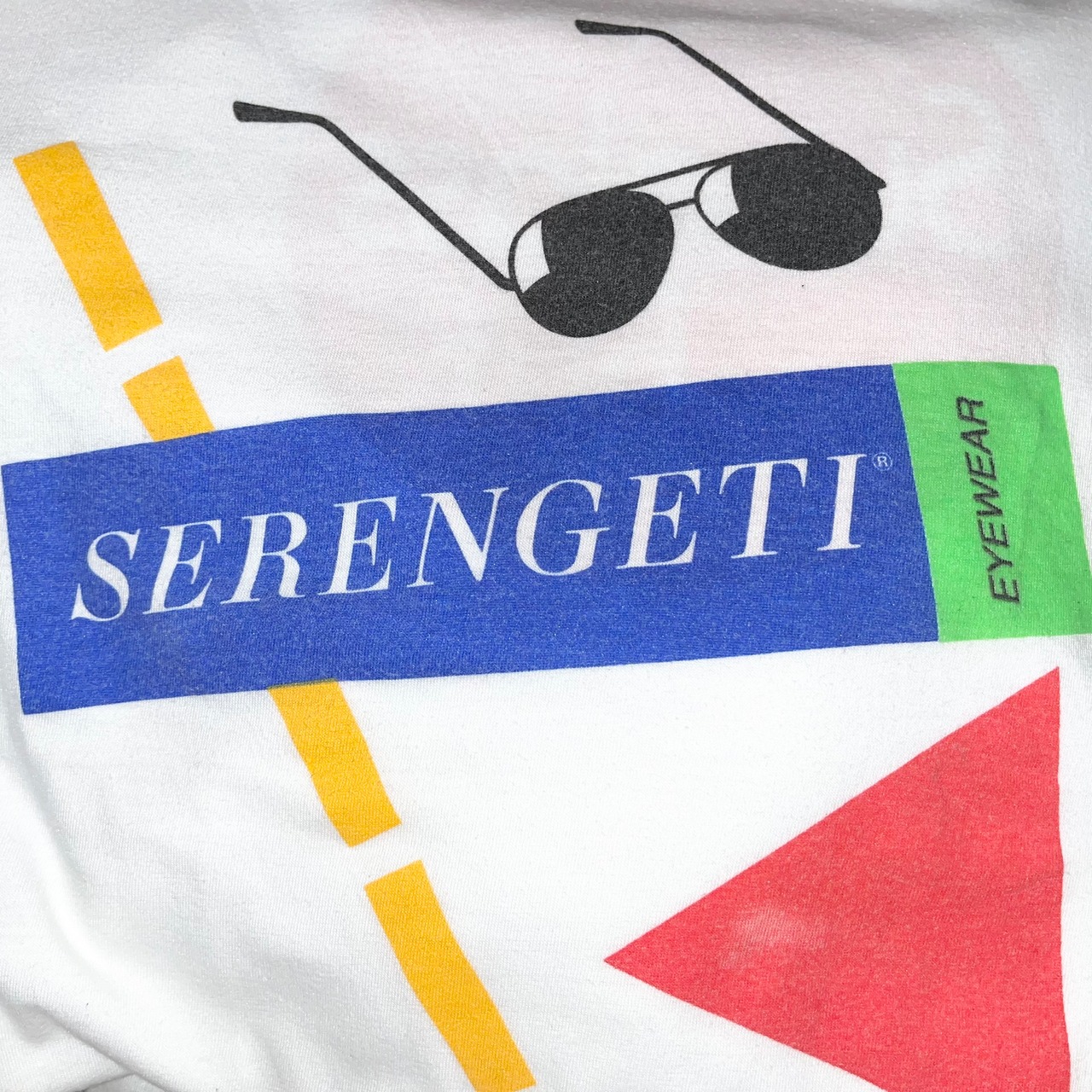 vintage  ~1980's SERENGETI sunglasses print tee