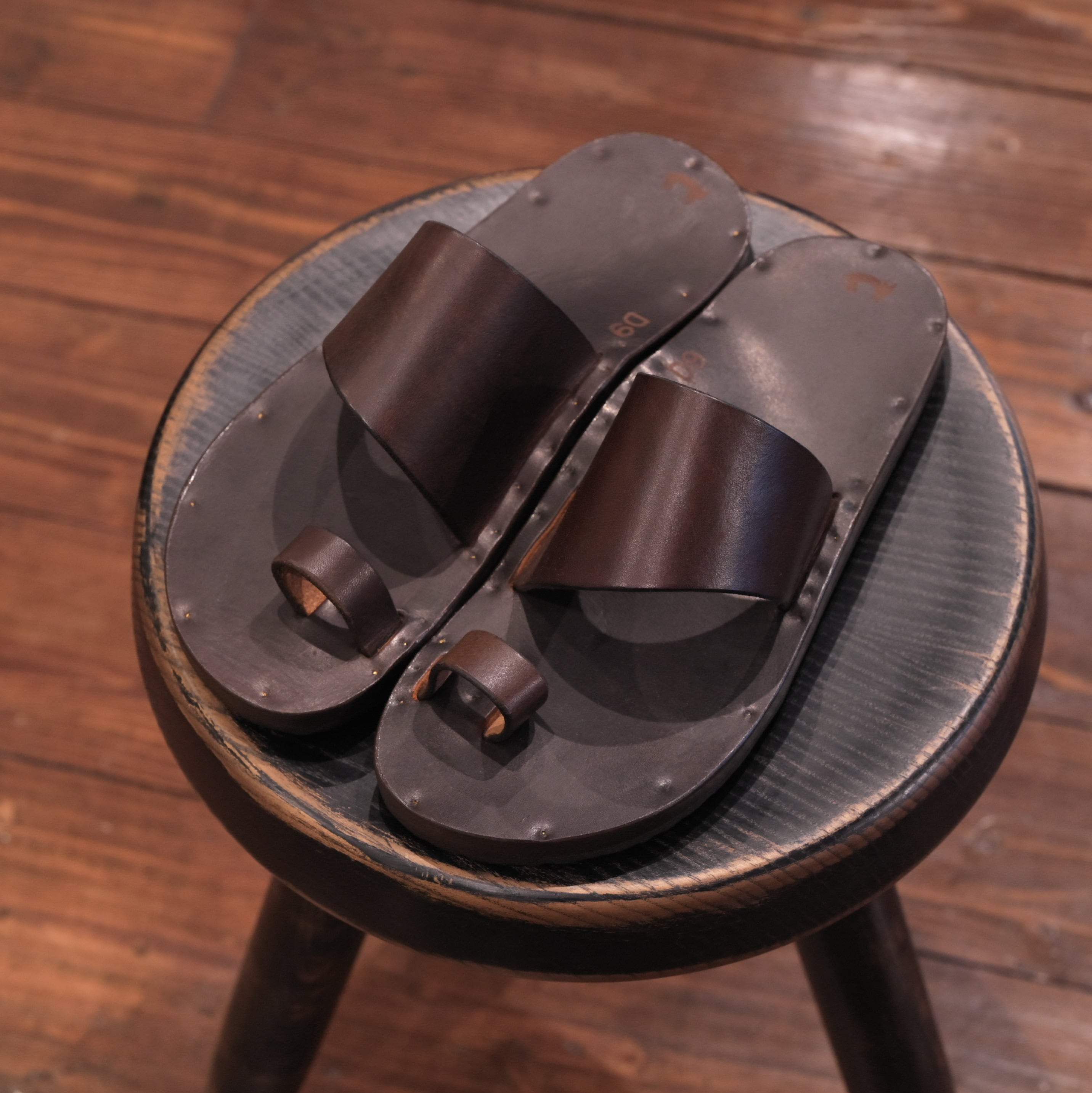 JUTTA NEUMANN (ユッタニューマン) "Alice" -Brown-