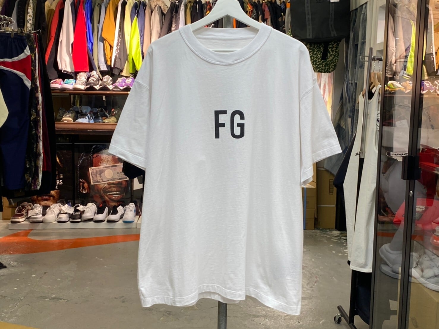 FEAR OF GOD SIXTH COLLECTION FG LOGO TEE WHITE MEDIUM 134630 