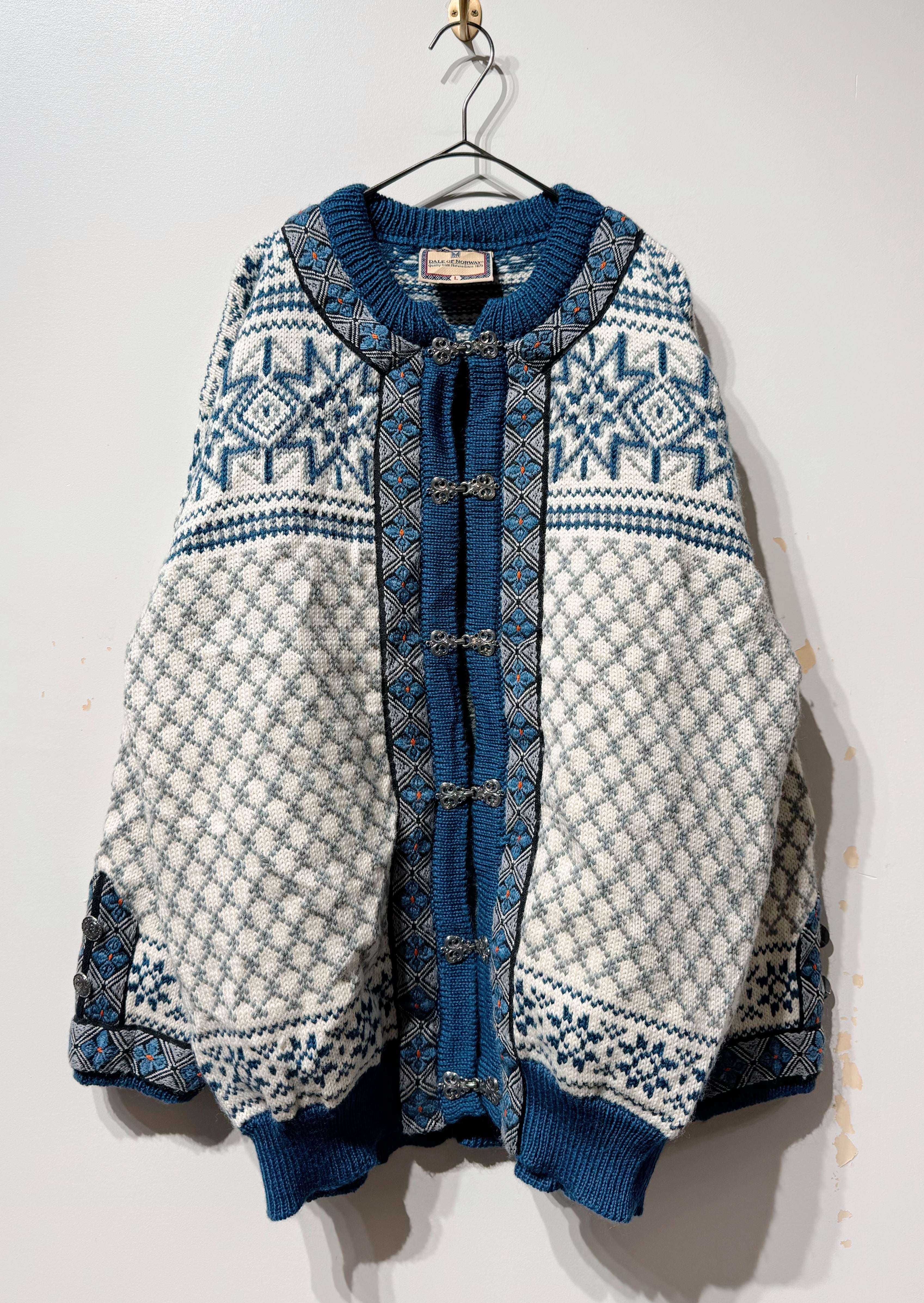 (KN575)80–90’s DALE OF NORWAY nordic pure new wool knit cardigan