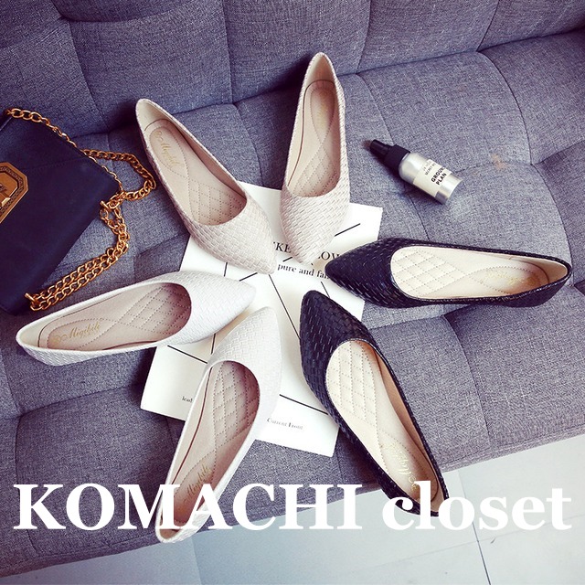 【送料無料】 フラットパンプス ポインテッドトゥ ローヒール オルチャン ぺたんこ 韓国 レディース  ベージュ ブラック ホワイト 黒 白 歩きやすい 普段使い 存在感 スタイリッシュ 通勤 通学 OL オフィス 会社 レディースシューズ カジュアル レトロ 英国スタイル 痛くない フラット おしゃれ きれいめ シンプル クール 美脚 小さいサイズ 大きいサイズ かかと無し 10代 20代 30代 40代 50代 60代 ヒールレス オールシーズン  お買い物 ママ  抜け感 幅広 甲高