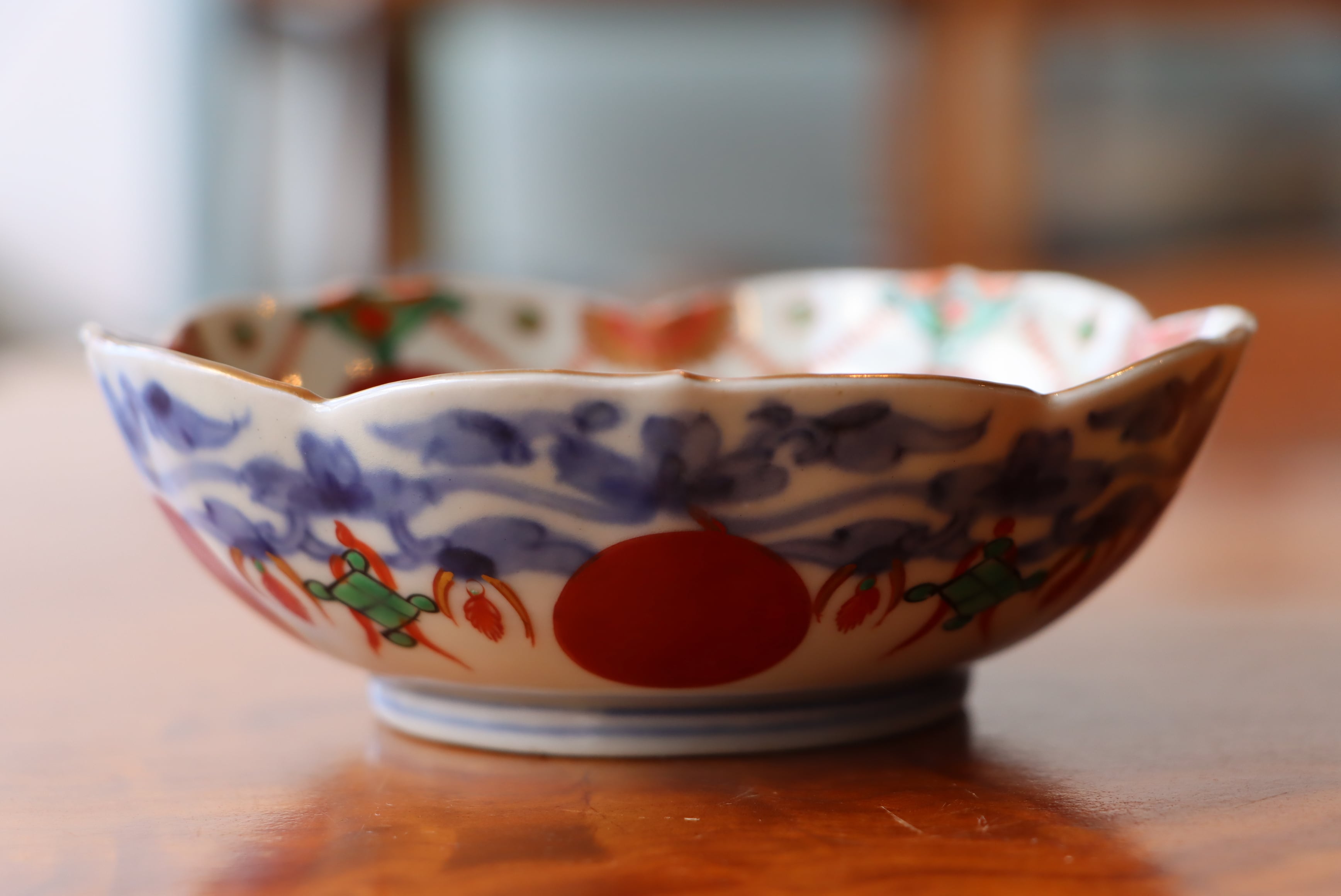 ♦赤絵 赤玉 瓔珞 鋸歯 紋様 鶴首瓶 徳利 九谷焼 越中八尾 大正時代 骨董品 ♢赤絵 赤玉 瓔珞 鋸歯 紋様 鶴首瓶 徳利 九谷焼 越中八尾 大正