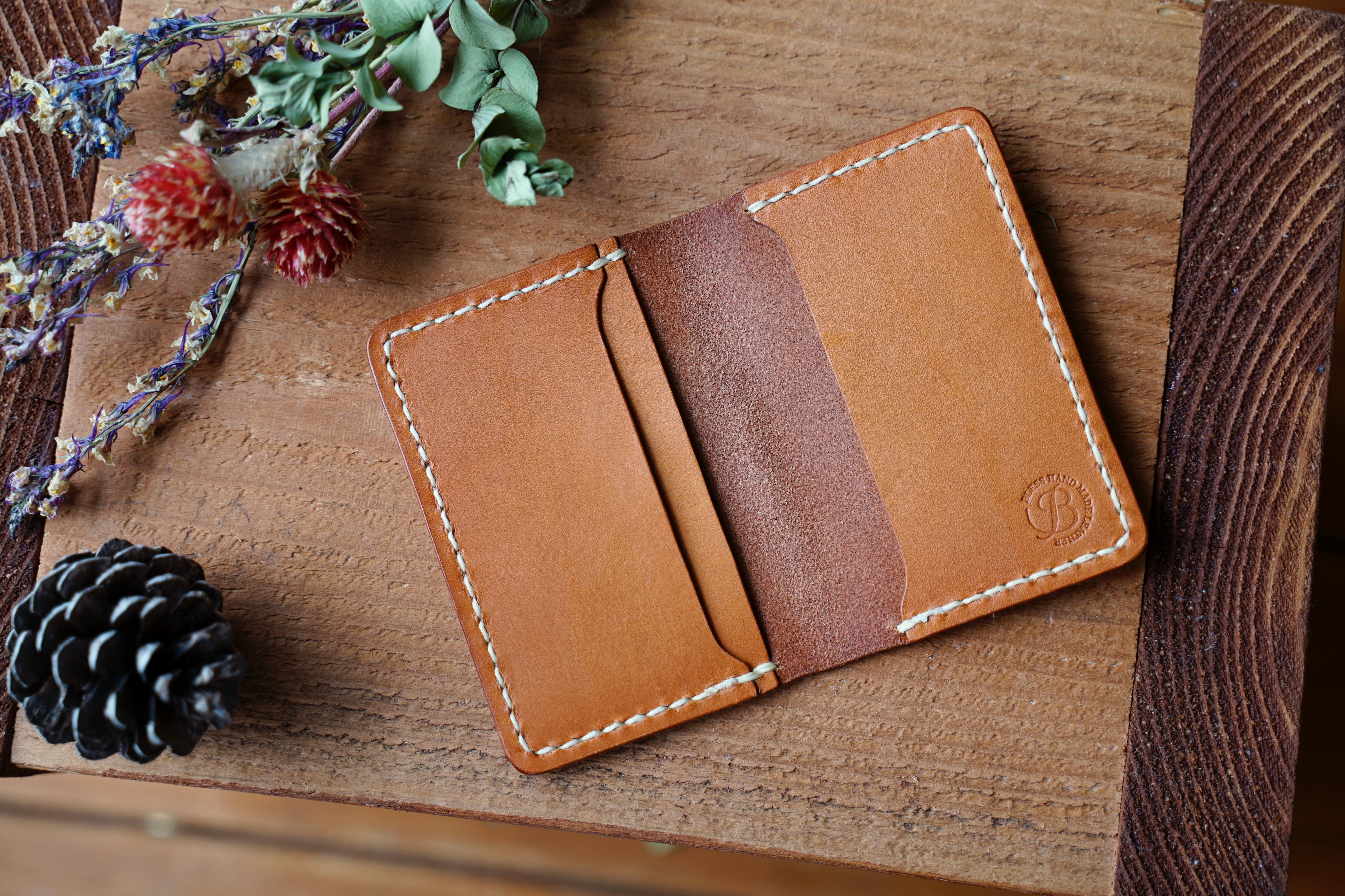 カードケース (キャメル×ベージュ) | 革細工とニュージーランド雑貨の