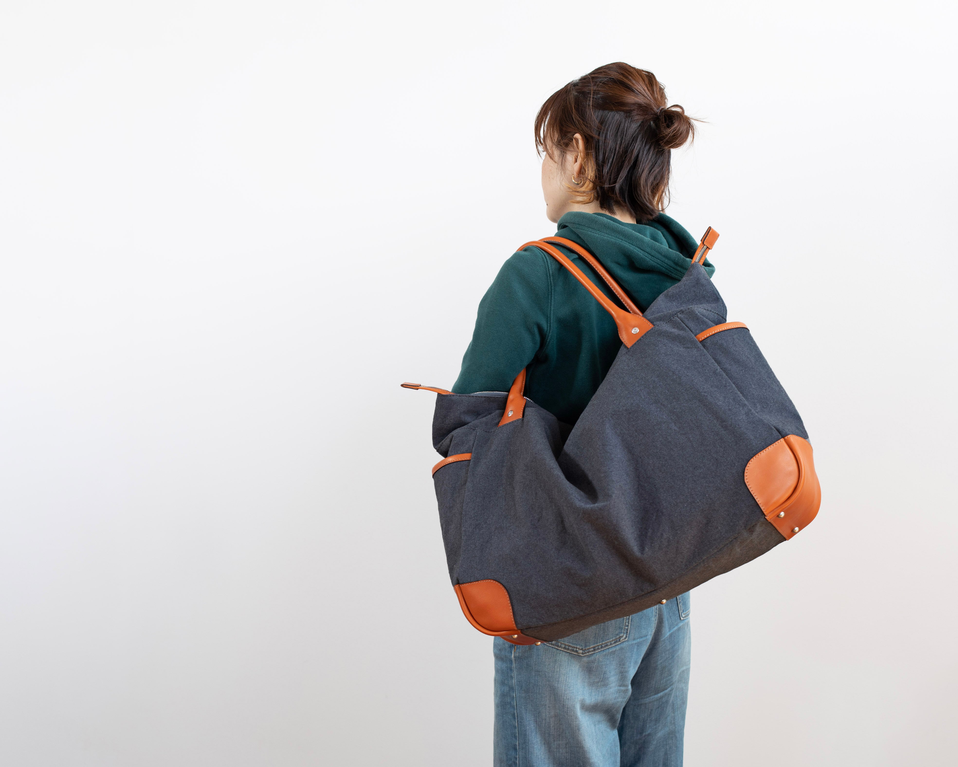 HOLDALL IN BRILLIANT GRAY【TT047】 | 日本製のバッグ・革小物