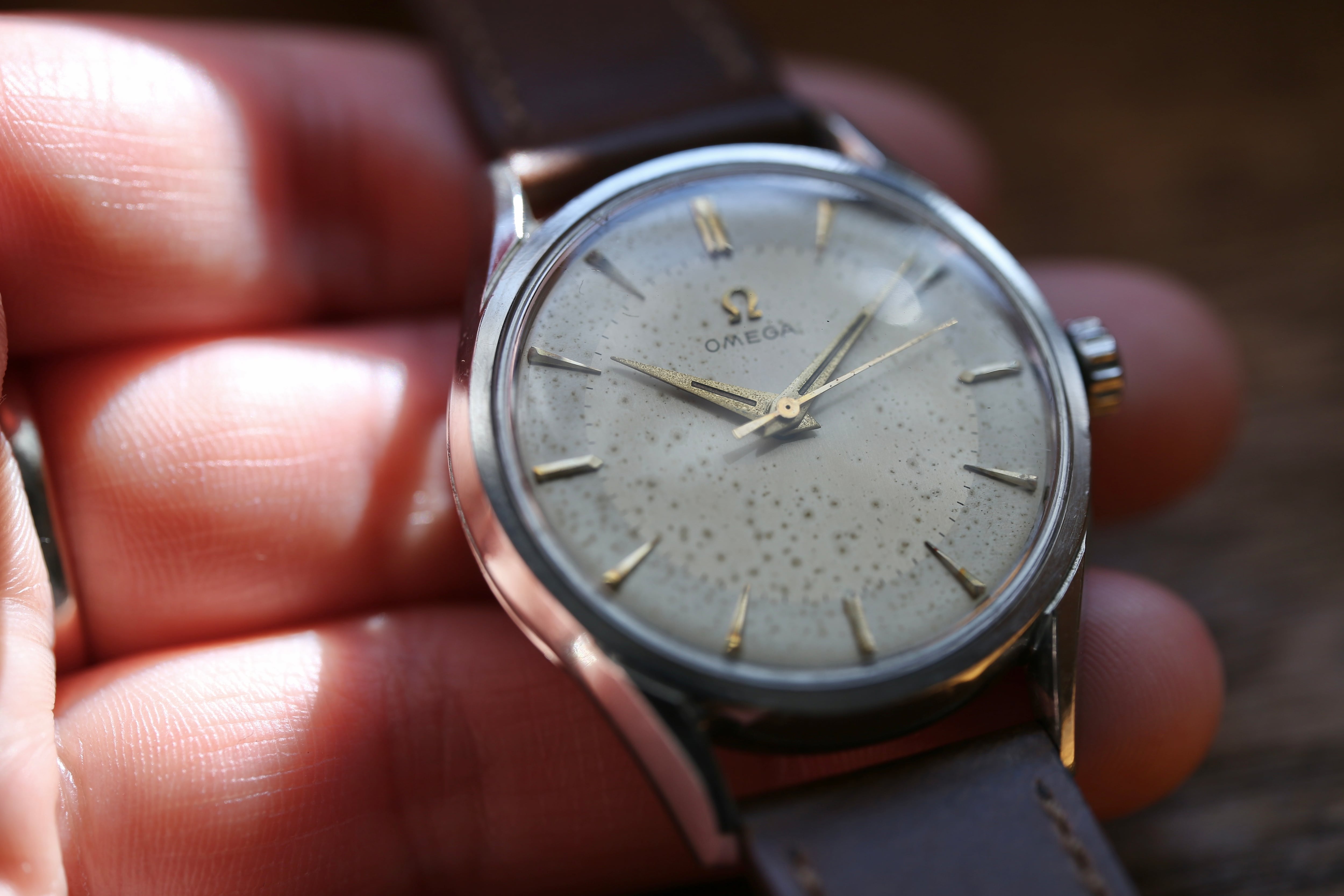 OMEGA】1955年製 30mmキャリバー 楔インデックス 2トーンダイヤル