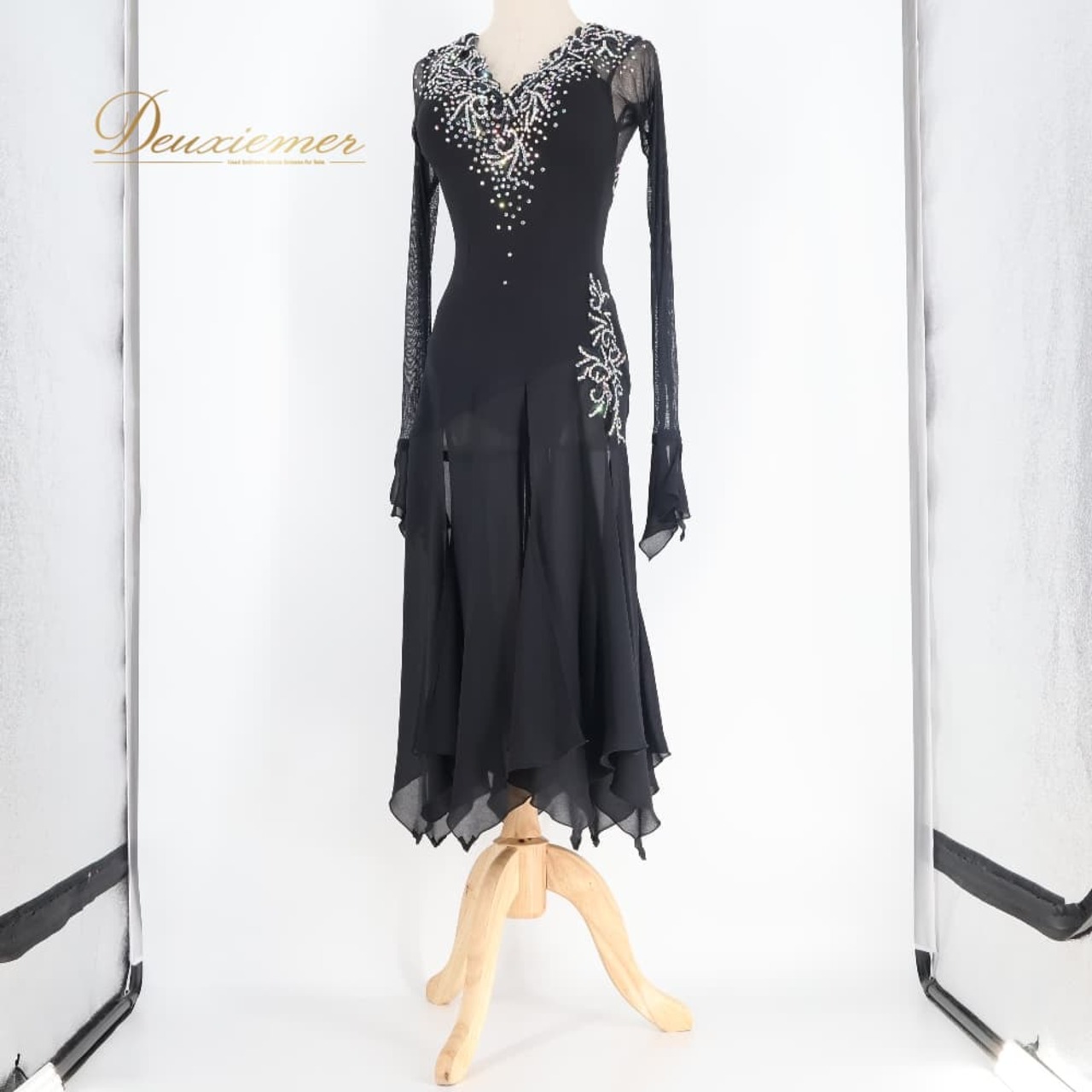 社交ダンス 衣装 Dance fashion design room ドレス ワンピース ラテン ブラック系 黒 レース デモ 競技 ダンス パーティ 発表会 軽い 薄い 長袖 上品 高級感 舞台衣装 エレガント 上品