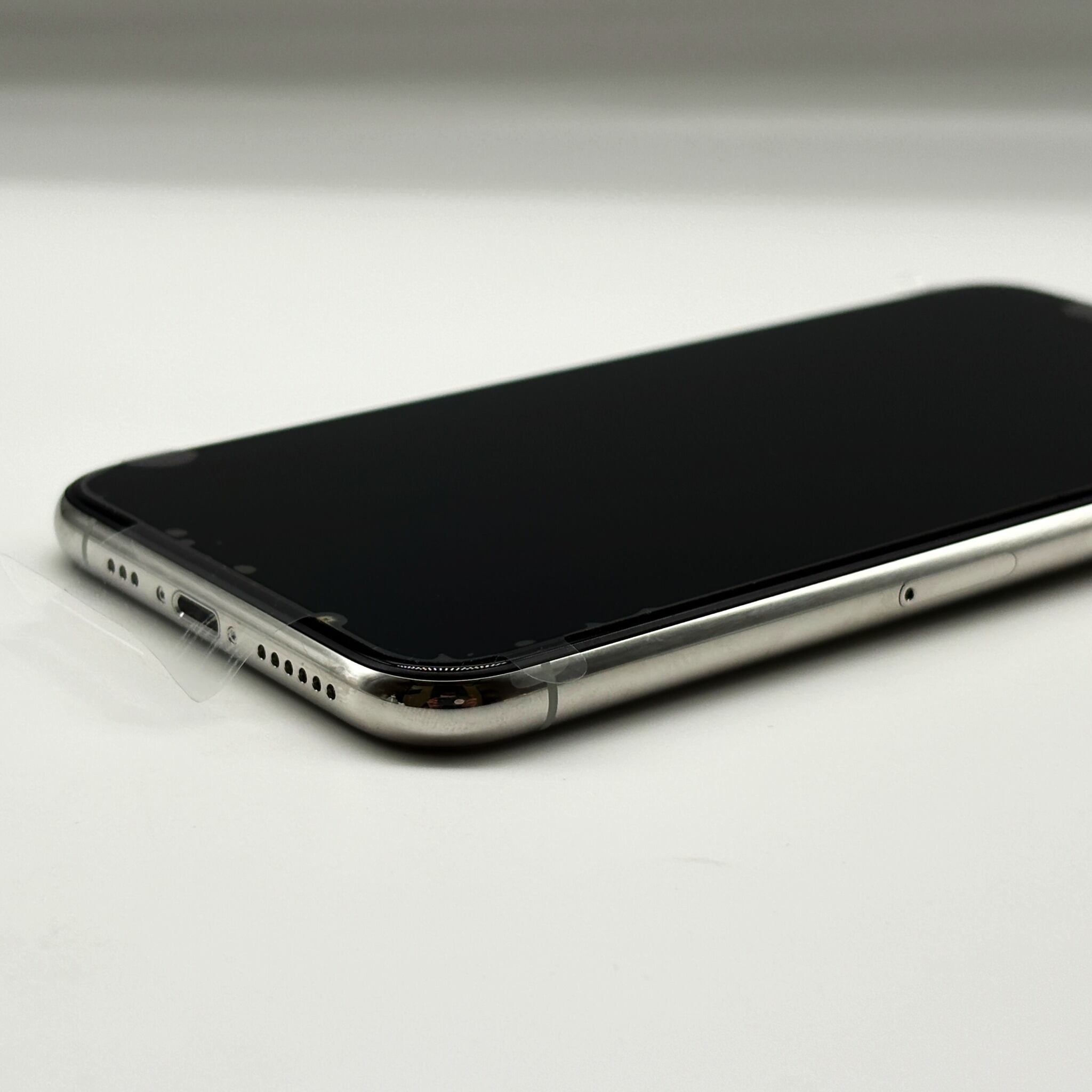 iPhone11Pro 512GB SIMフリー Apple シルバー アイフォン本体 | Online