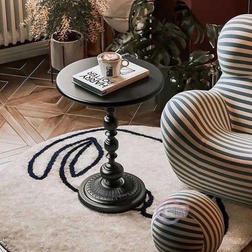 北欧　おしゃれ　黒　ブラック　サイドテーブル　コンパクト　省スペース　ベットサイド　エンドテーブル　可愛い　北欧インテリア　ナチュラル　男性　女性　ユニセックス　一人暮らし　リビング　寝室　ベッドルーム