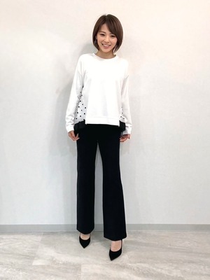 センタープレスフレアパンツ